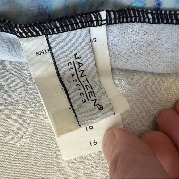 Jantzen Classics Size 16 Women’s Aqua Blue Black Animal Print Tankini Top‎ Swim - Picture 7 of 8